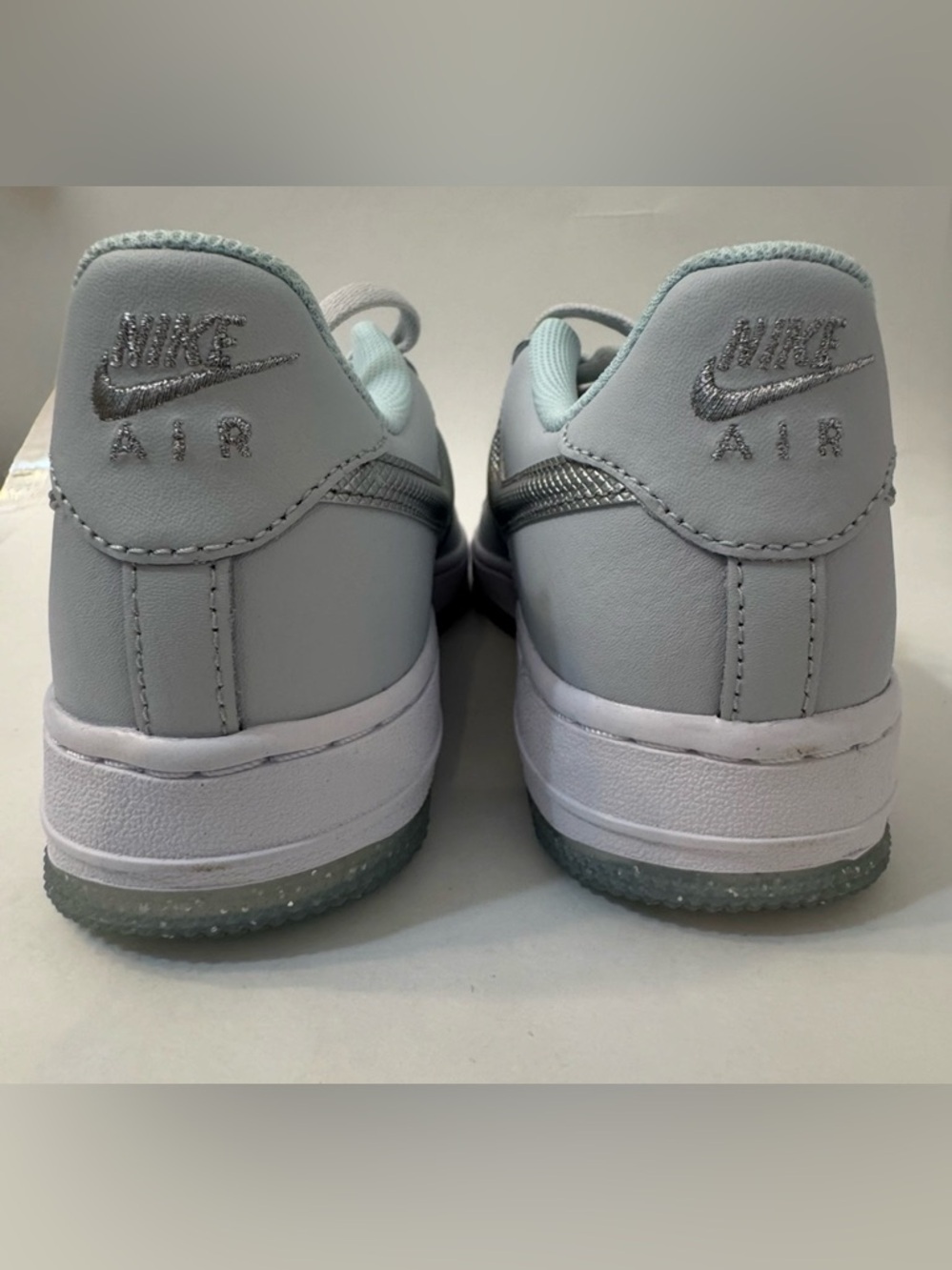 Nike Air Force 1 Low Pastel Blue/Gray Metallic Swoosh Women’s 7 (Youth 5.5Y) - Picture 4 of 8